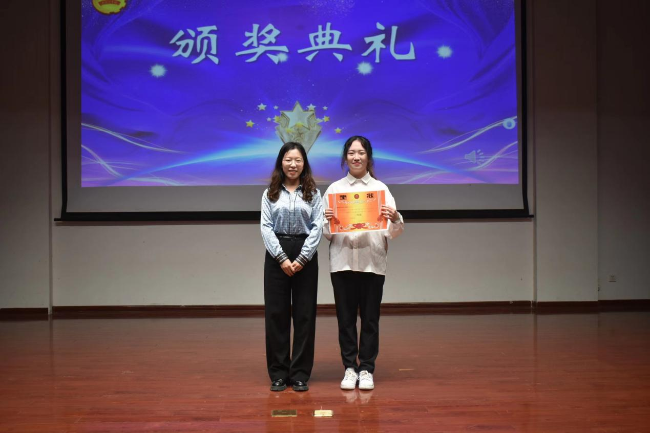 青年之聲 教育學(xué)院學(xué)習(xí)二十大、永遠(yuǎn)跟黨走、奮進(jìn)新征程主題團(tuán)日活動(dòng)