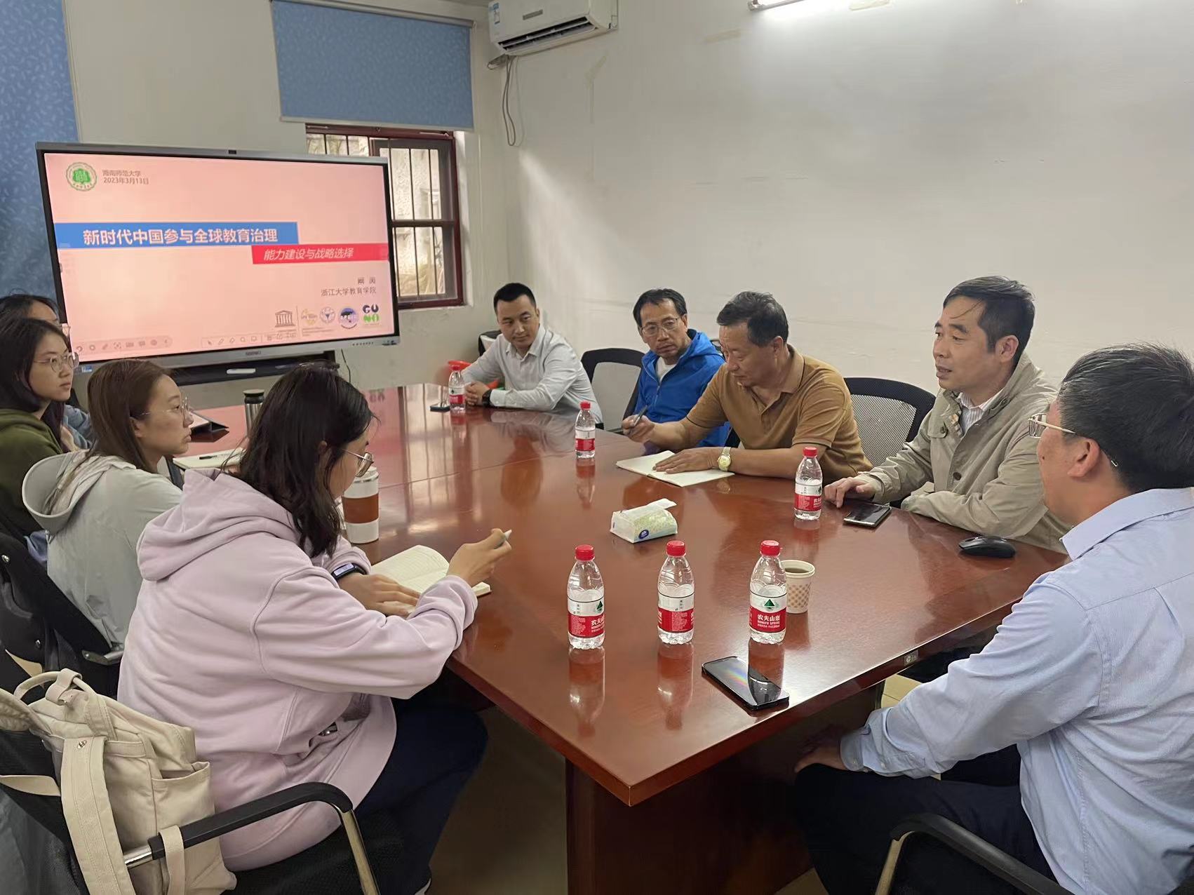 浙江大學(xué)教育學(xué)院常務(wù)副院長闞閱一行來我院調(diào)研講座