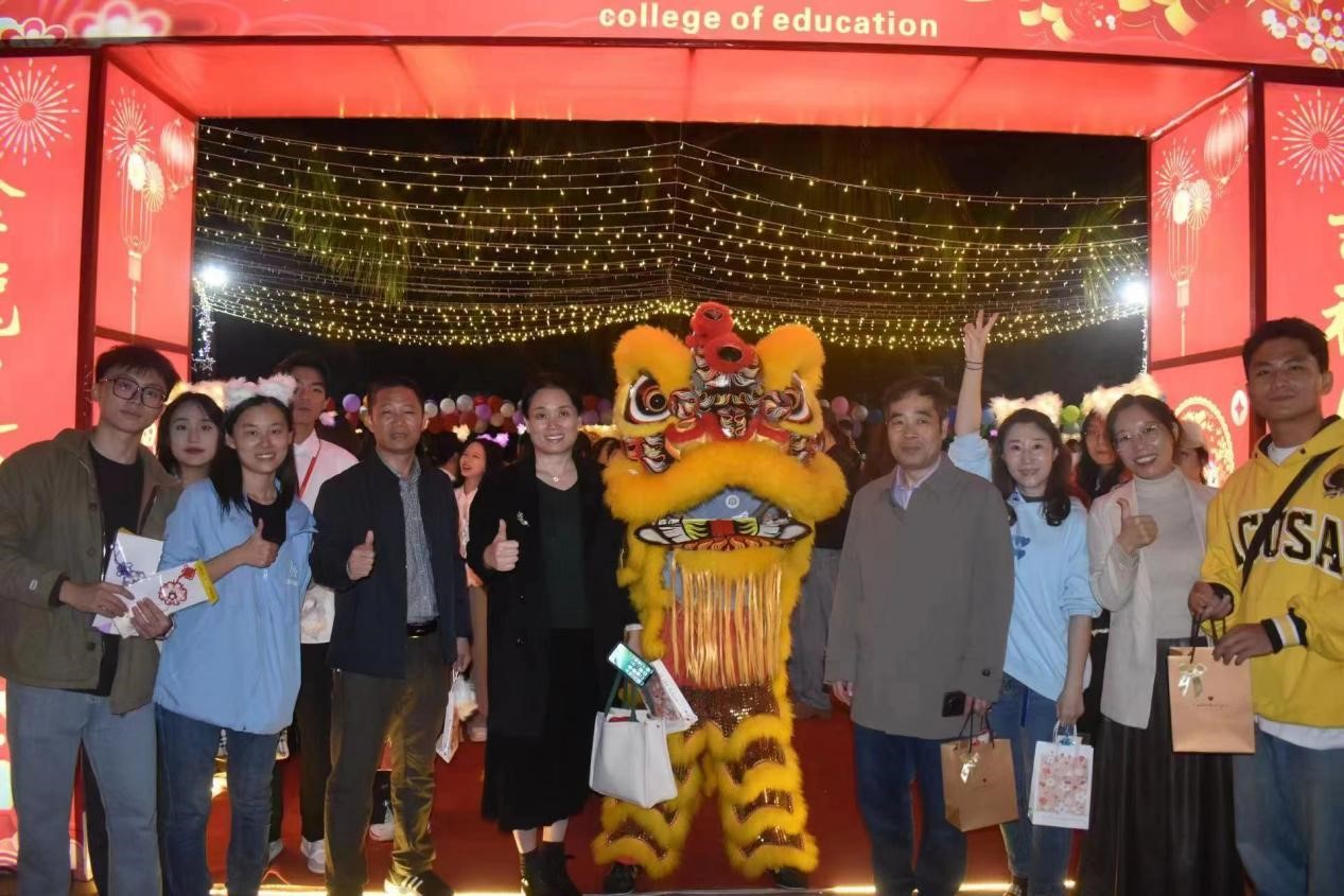 教育學院團委學生會舉辦慶新年游園活動