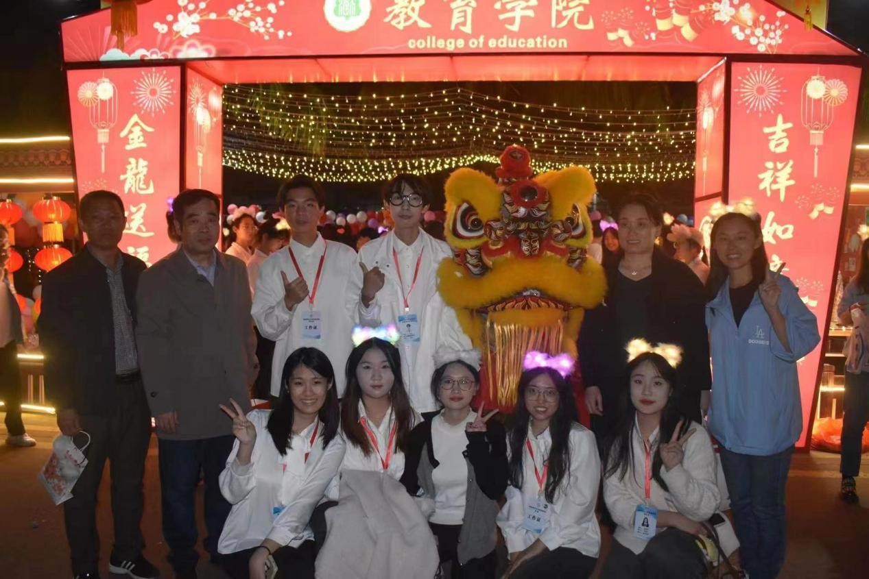 教育學院團委學生會舉辦慶新年游園活動