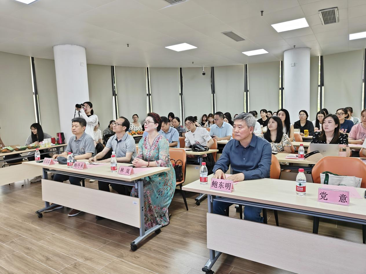 教育學(xué)院（教育學(xué)科）舉辦教育學(xué)科系列座談會(huì)之二