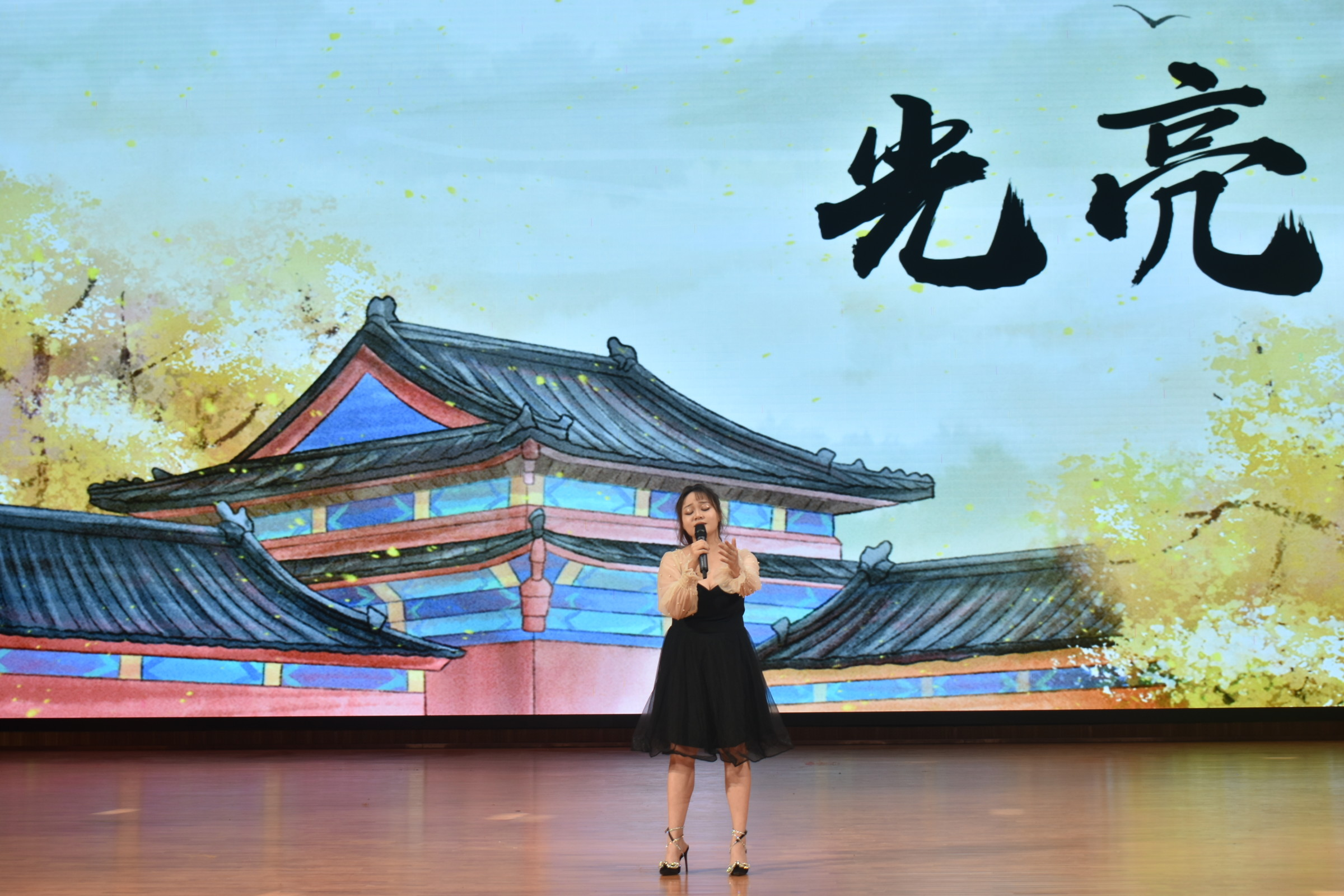 青年之聲?教育學(xué)院 校園十大歌手大賽