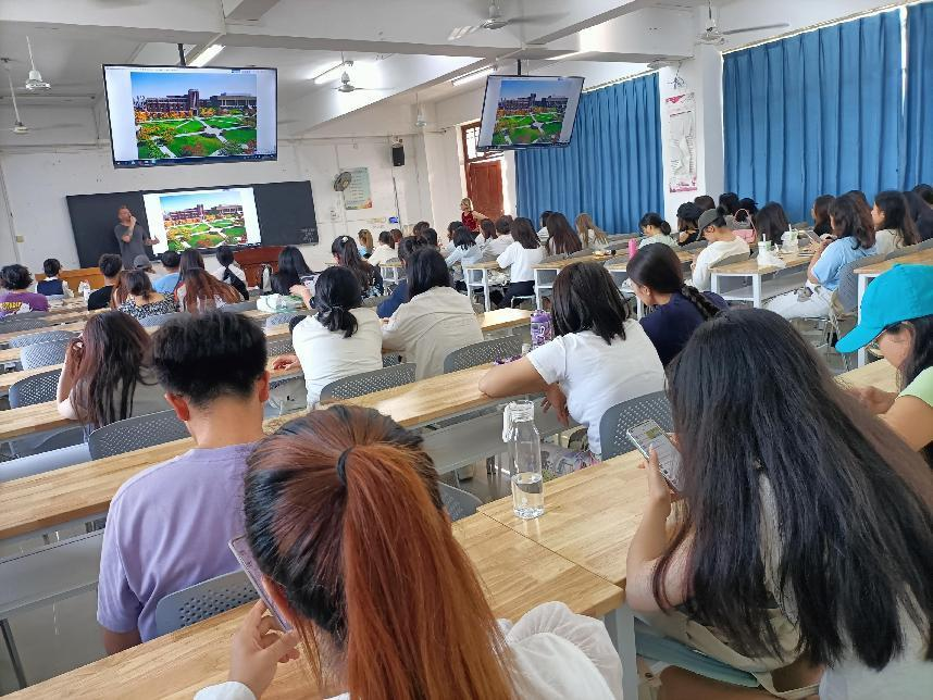 創(chuàng)新創(chuàng)業(yè)實(shí)踐周-- 中美學(xué)前教育系列宣講會(huì)