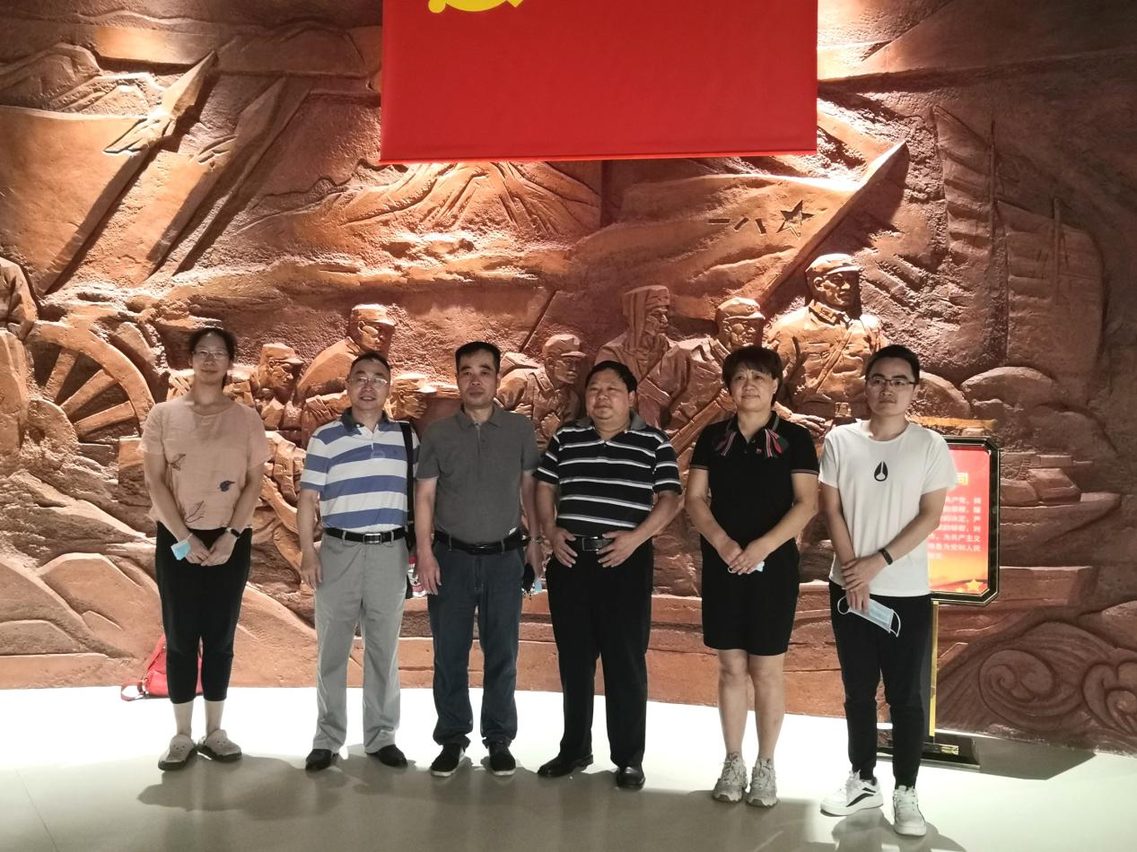 教育學院黨委赴海南省史志館開展主題黨日活動