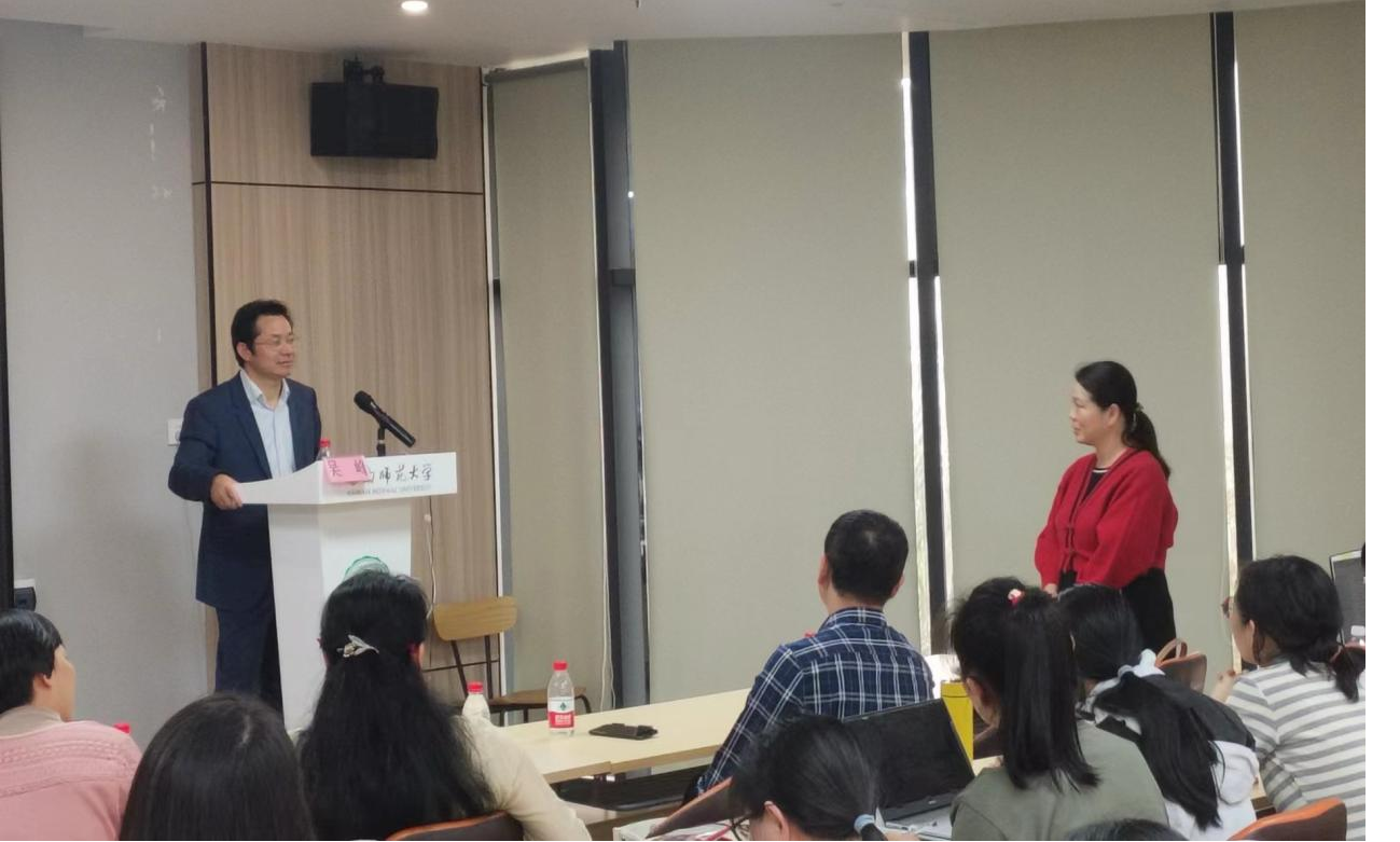 北京大學(xué)吳峰教授應(yīng)邀到教育學(xué)院作學(xué)術(shù)講座
