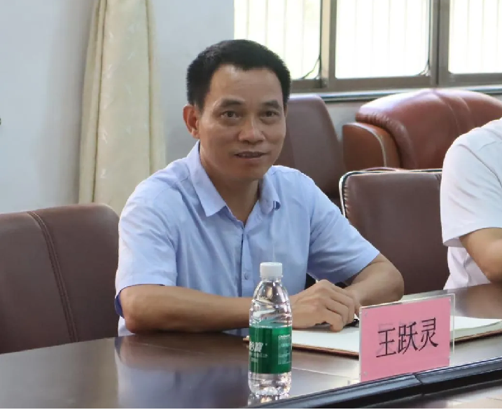 海南省國(guó)興中學(xué)與我院師生舉行實(shí)習(xí)生見(jiàn)面會(huì)